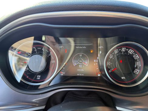 Used 2020 Dodge Challenger SXT image 11