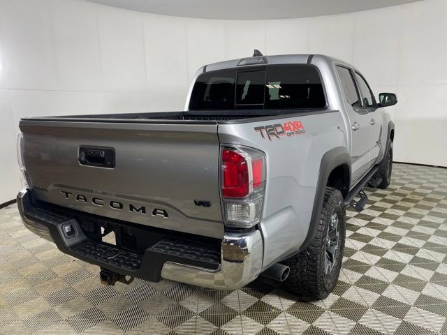 Used 2023 Toyota Tacoma TRD Off-Road w/ Black Out Package (TMS) AWD/4WD image 7