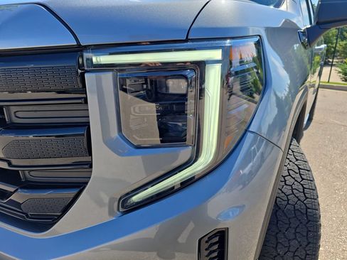 Used 2023 GMC Sierra 1500 Elevation AWD/4WD image 35