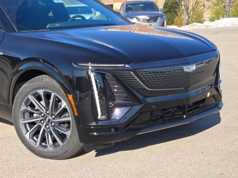 New 2026 Cadillac Lyriq Premium Sport image 2