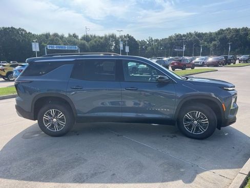 New 2026 Chevrolet Traverse LT w/ Driver Confidence Package image 10