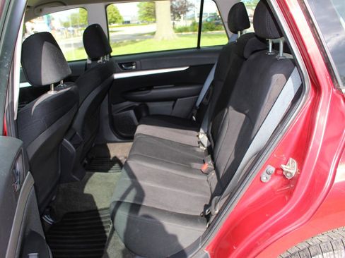 Used 2014 Subaru Outback 2.5i AWD/4WD image 28