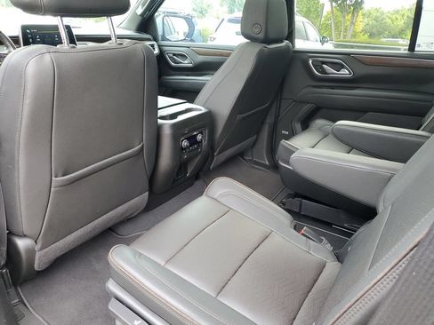 Used 2023 Chevrolet Tahoe High Country AWD/4WD image 14