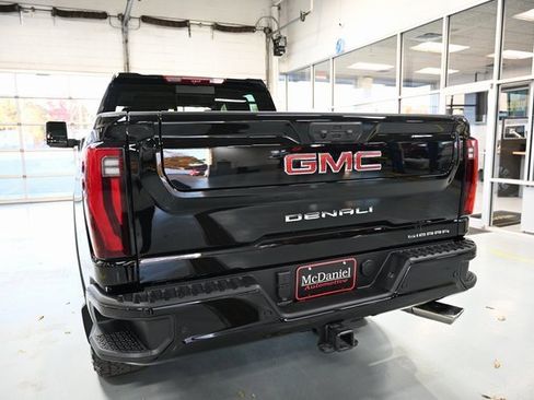 New 2026 GMC Sierra 2500 Denali w/ Denali Reserve Package image 6
