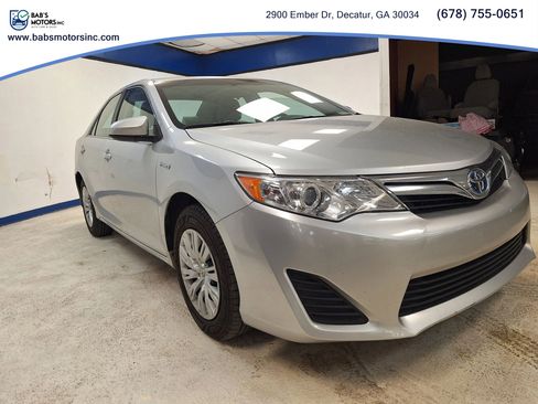 Used 2012 Toyota Camry LE image 24