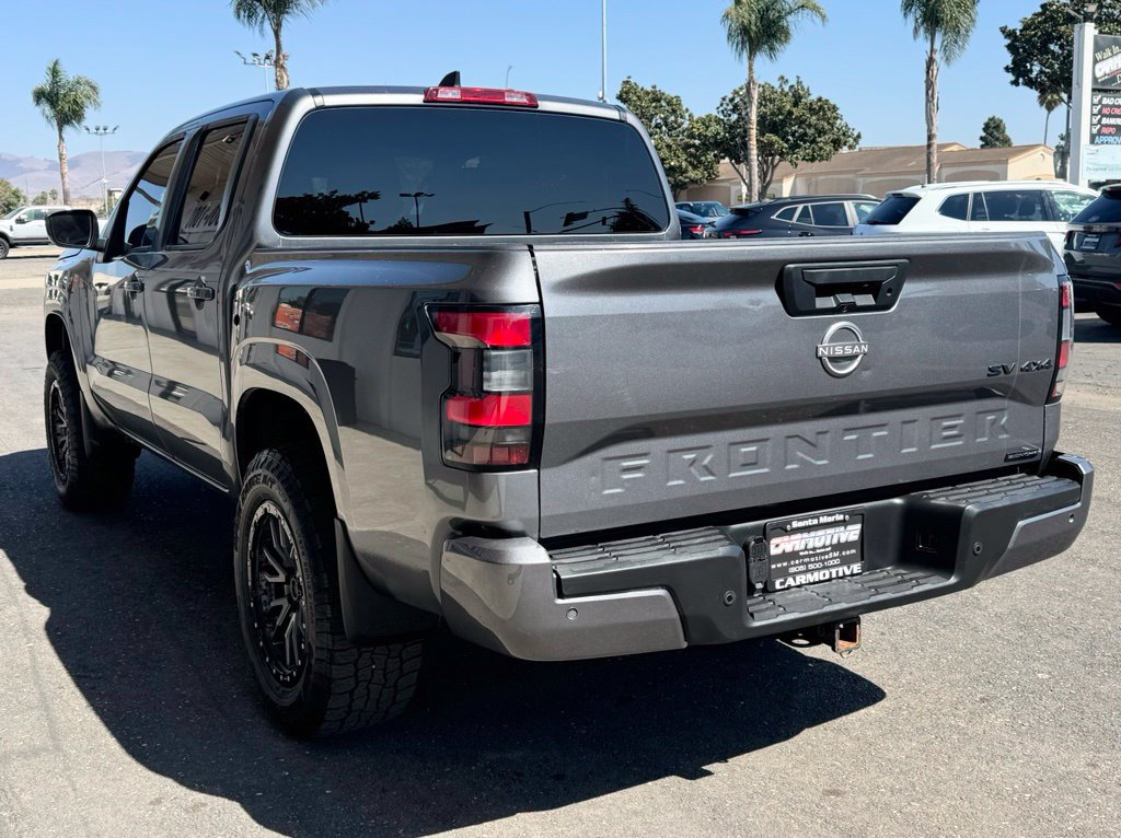 Used 2023 Nissan Frontier SV w/ Midnight Edition Package AWD/4WD image 6