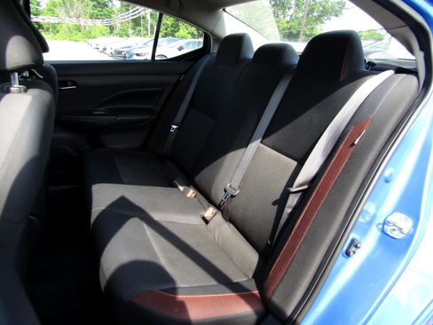 Used 2020 Nissan Versa SR w/ Convenience Package image 18