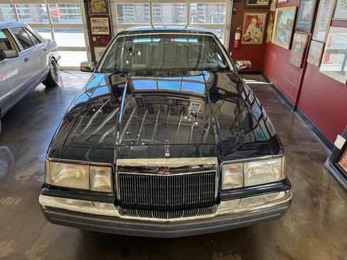 Used 1988 Lincoln Mark VII Blass image 5