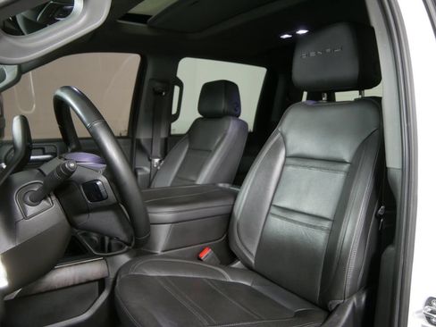 Used 2023 GMC Sierra 3500 Denali w/ Technology Package AWD/4WD image 14