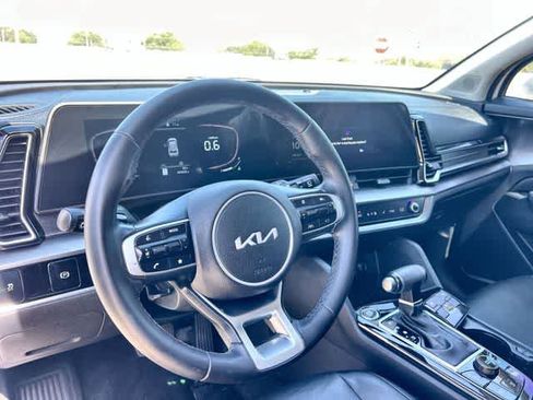 Used 2023 Kia Sportage EX FWD image 15