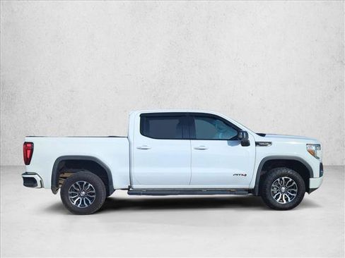 Used 2020 GMC Sierra 1500 AT4 w/ Off-Road Performance Package image 4