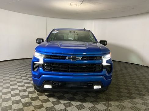 Used 2023 Chevrolet Silverado 1500 RST AWD/4WD image 2
