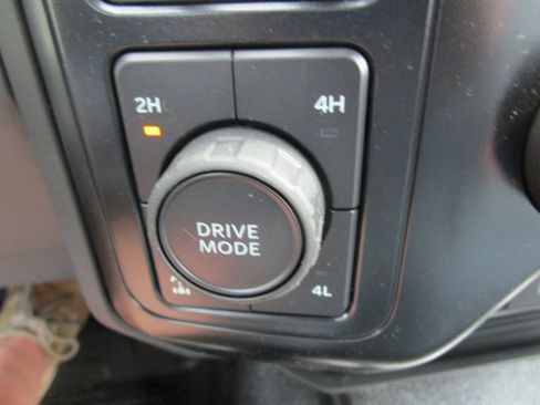 New 2025 Ford F250 XL w/ FX4 Off-Road Package image 39