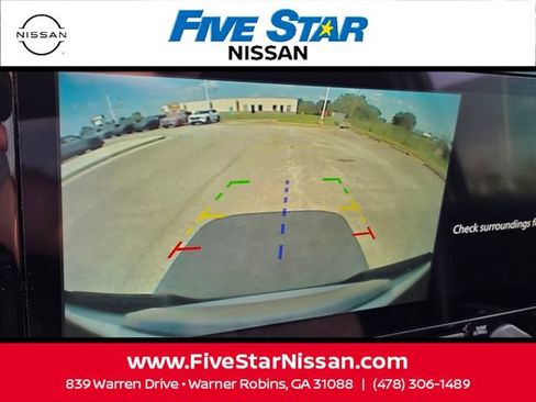 Used 2025 Nissan Frontier SV RWD image 18