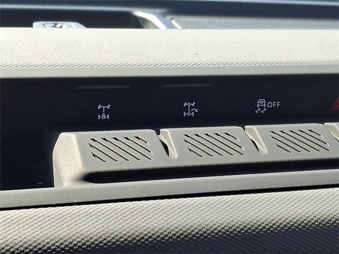 Certified 2023 Ford Bronco Black Diamond image 26