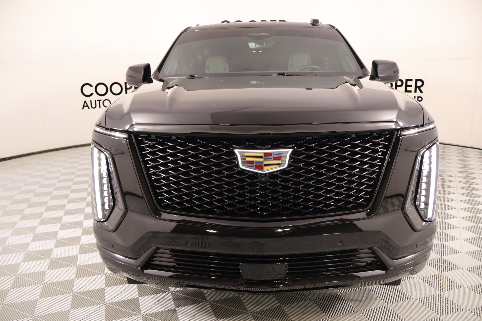 Used 2025 Cadillac Escalade ESV Sport Platinum w/ LPO, Floor Liner Package AWD/4WD image 10