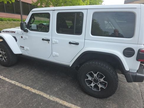 Used 2022 Jeep Wrangler Unlimited Rubicon w/ LED Lighting Group AWD/4WD image 4