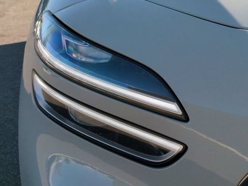 Used 2026 Genesis G70 2.5T RWD image 10