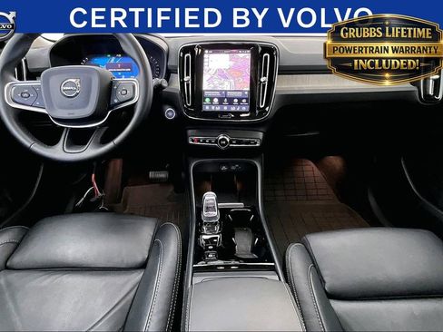 Used 2023 Volvo XC40 B5 Plus w/ Protection Package Premier AWD/4WD image 18