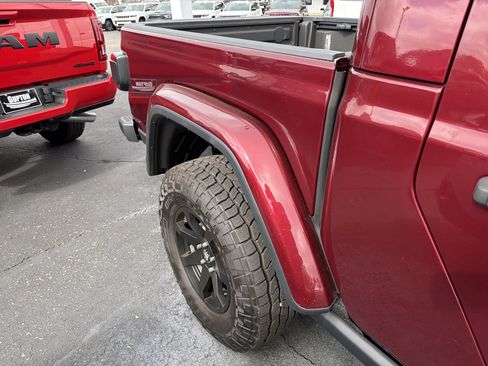 Used 2021 Jeep Gladiator Mojave AWD/4WD image 6