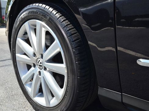 Used 2010 Volkswagen Passat Komfort image 17