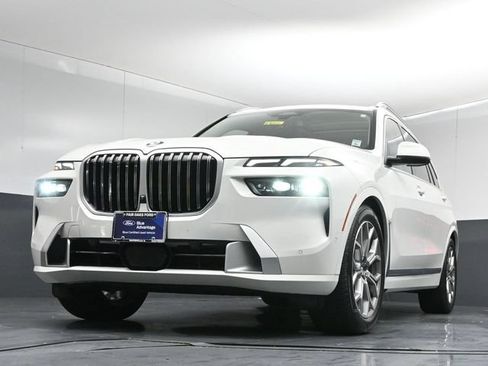 Used 2023 BMW X7 xDrive40i AWD/4WD image 40