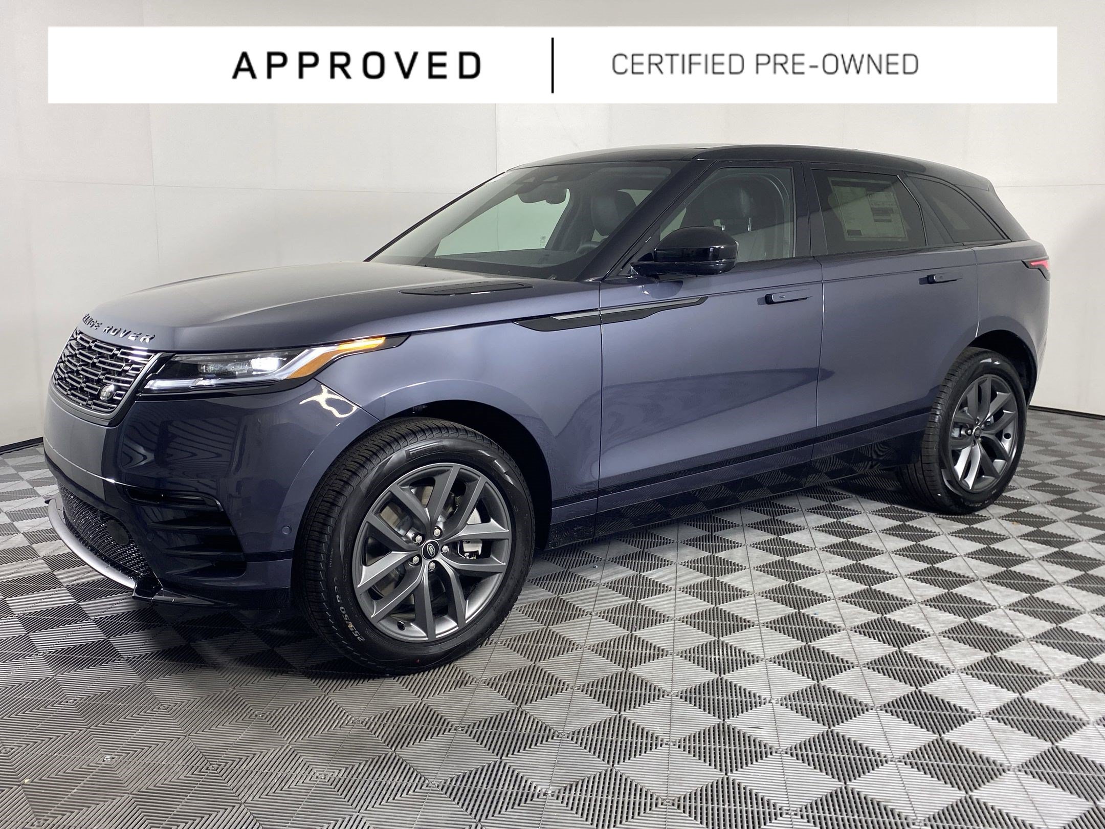 Used 2026 Land Rover Range Rover Velar Dynamic SE AWD/4WD image 1