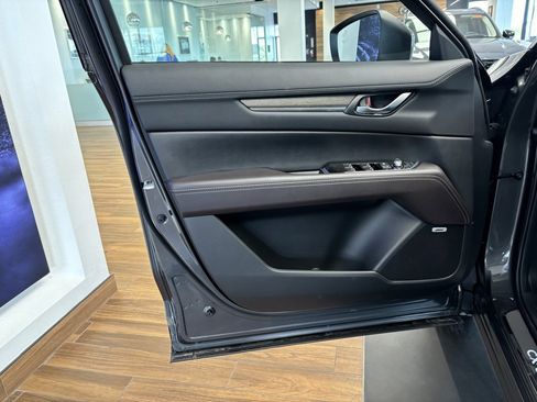 New 2025 MAZDA CX-5 Signature image 13