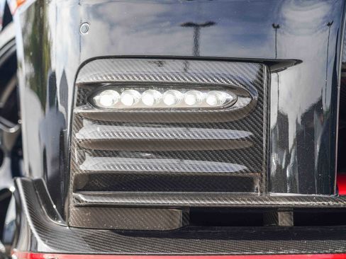 Used 2018 Nissan GT-R NISMO image 7