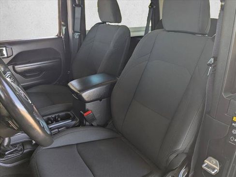 Used 2022 Jeep Wrangler Sport AWD/4WD image 16