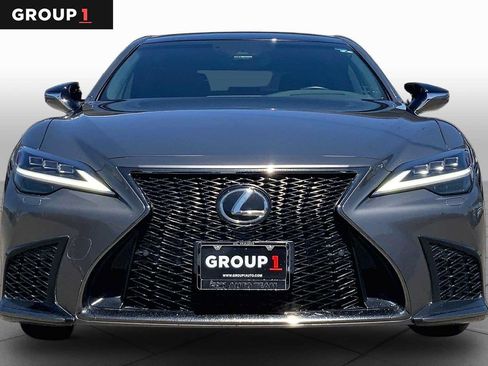 Used 2022 Lexus LS 500 F Sport w/ Accessory Package (Z2) RWD image 4