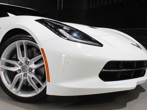 Used 2019 Chevrolet Corvette Stingray Coupe image 11