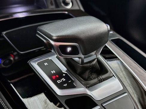 Used 2024 Audi Q5 2.0T Premium Plus AWD/4WD image 19