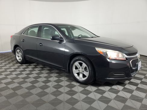 Used 2015 Chevrolet Malibu LS FWD image 2