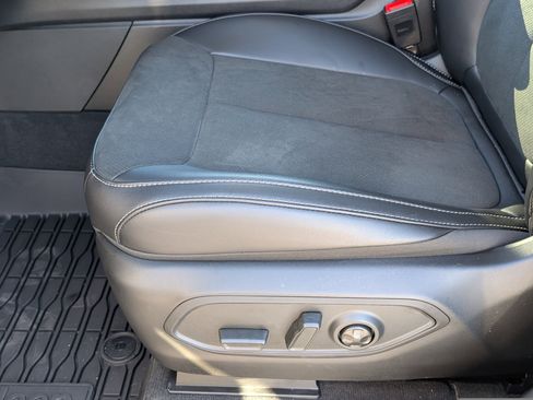 New 2026 Jeep Grand Cherokee Altitude AWD/4WD image 7