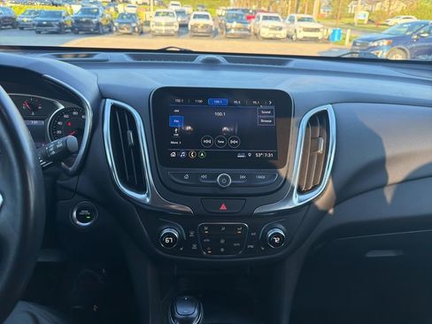 Used 2021 Chevrolet Equinox LT AWD/4WD image 13