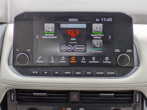 Used 2023 Nissan Rogue SL w/ SL Premium Package image 16