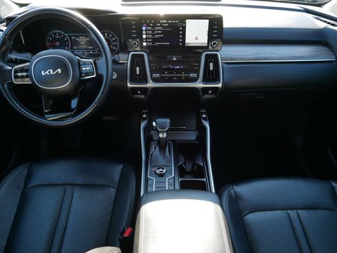 Certified 2023 Kia Sorento S image 10