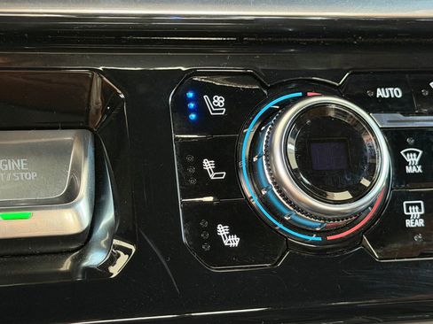 Used 2024 GMC Sierra 2500 Denali Ultimate image 7