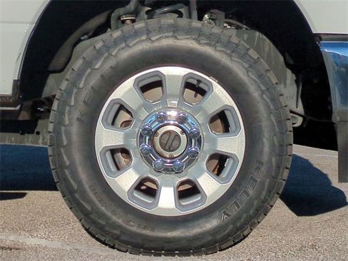 Certified 2024 Ford F250 XLT image 11