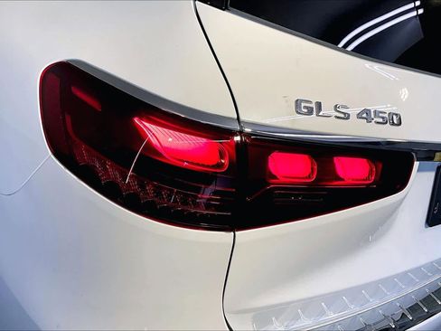 New 2026 Mercedes-Benz GLS 450 4MATIC image 5