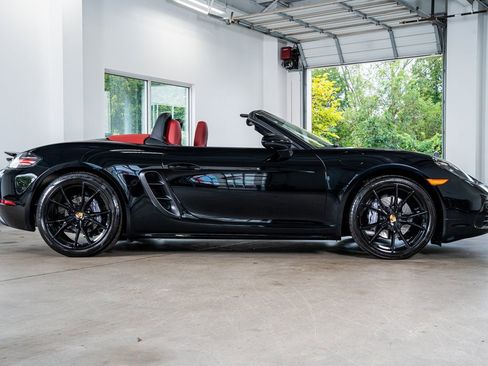 Used 2025 Porsche 718 Boxster image 5