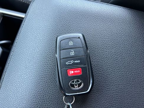Used 2026 Toyota 4Runner TRD Off-Road Premium AWD/4WD image 31