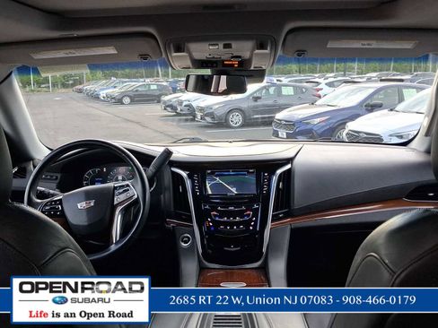 Used 2020 Cadillac Escalade Luxury w/ Escalade Sport Edition RWD image 6