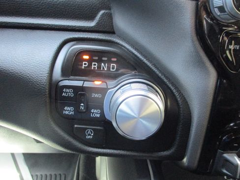 Used 2023 RAM 1500 Laramie AWD/4WD image 16