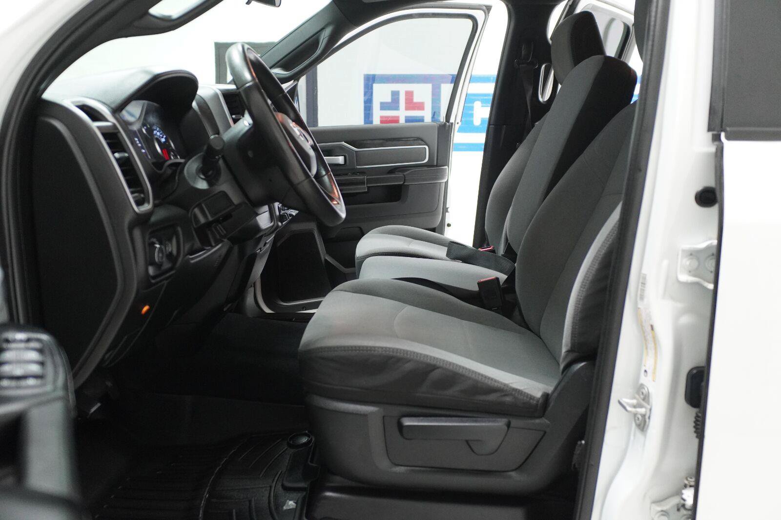 Used 2022 RAM 2500 Big Horn AWD/4WD image 8