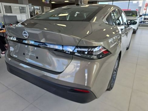 New 2026 Nissan Sentra SV w/ SV Convenience Package FWD image 10