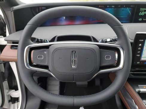 New 2026 Lincoln Nautilus Reserve AWD/4WD image 23
