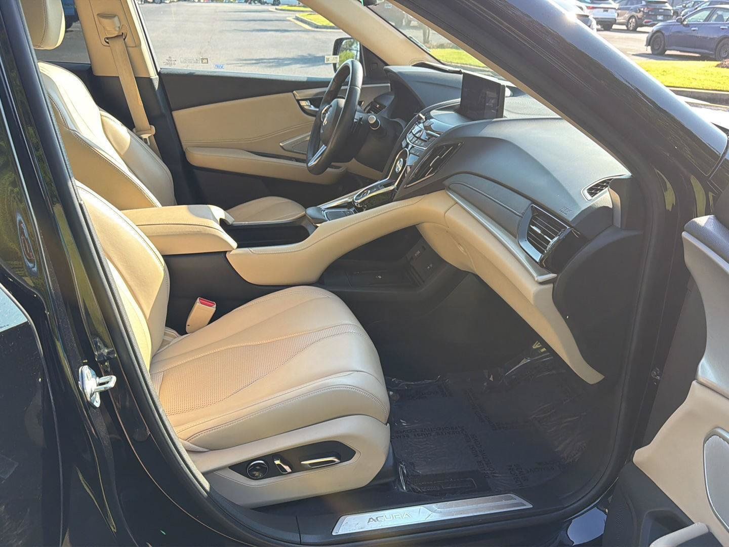Used 2023 Acura RDX w/ Technology Package FWD image 12