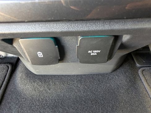 Used 2023 Ford F150 XLT w/ Equipment Group 302A High image 15